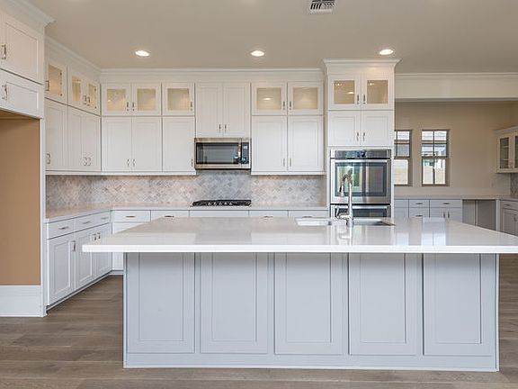 4th image of 4101 S Sophia Dr
