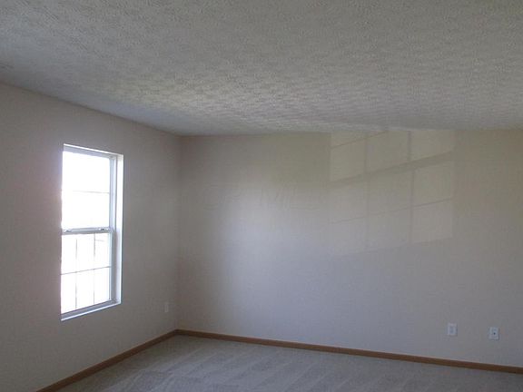 3rd image of 4690 Galecrest Dr