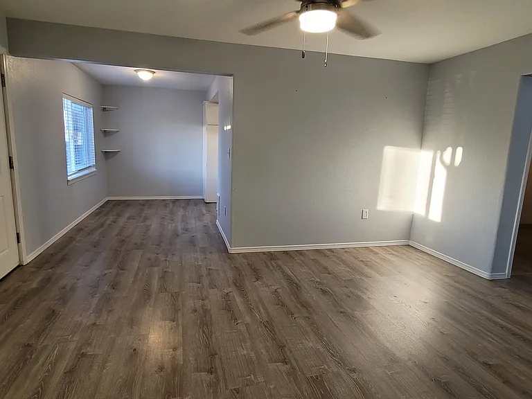 1345 Hood St SE — Photo 11
