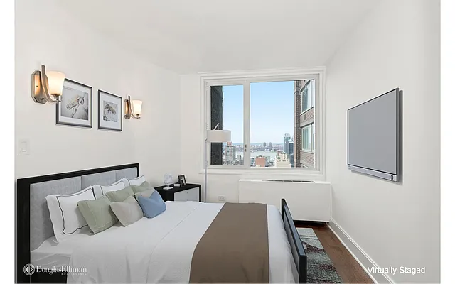 Rented by Douglas Elliman | media 27