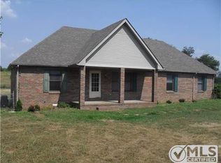 3823 Armstrong Rd, Springfield, TN 37172