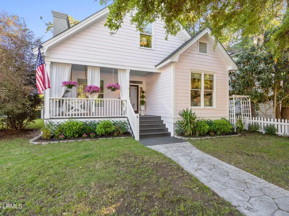 4 Brisbane Dr, Beaufort, SC 29902