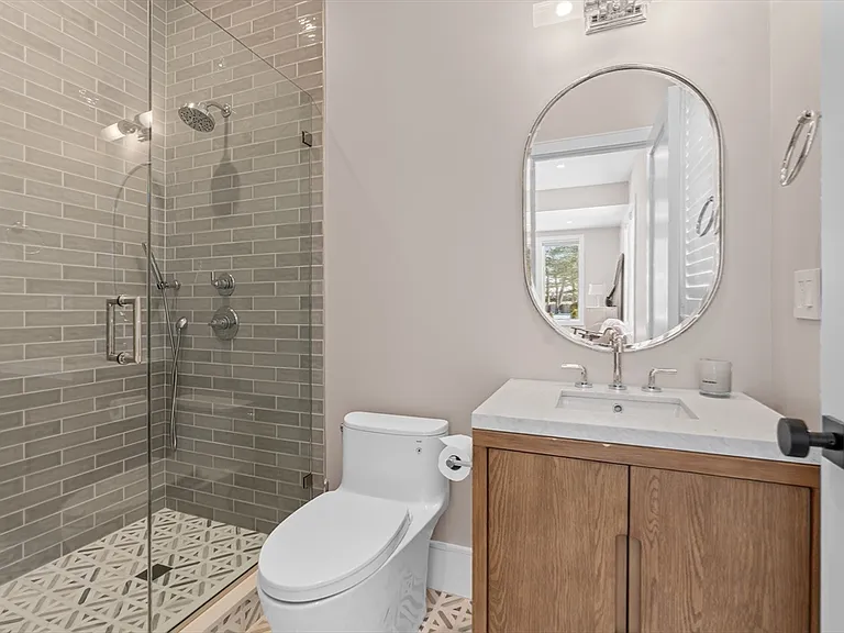 5 Colonial Rd #5 — Photo 23