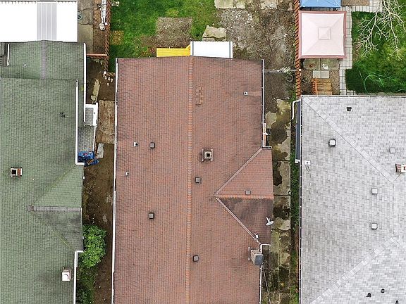 2nd image of 228 S 40th St
