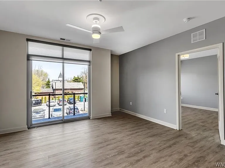 5712 Main St #240 — Photo 6