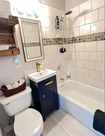 704 Village Ct — Photo 5