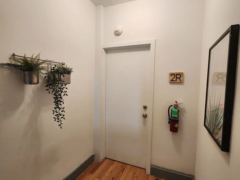 2813 W Girard Ave #2R — Photo 5