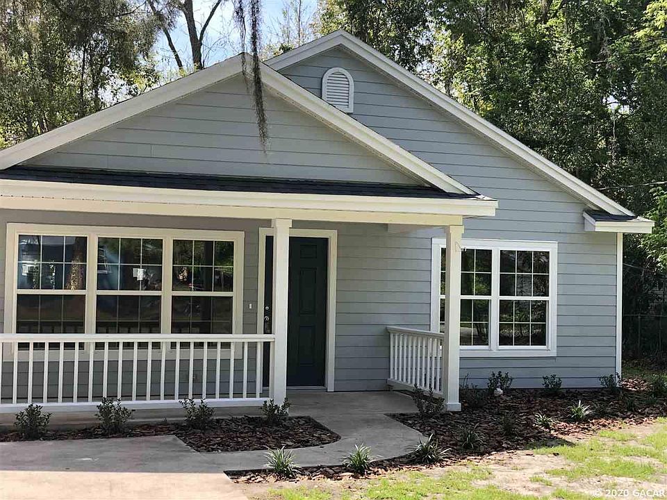 1st image of 550 NE 25th St