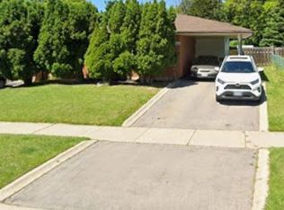 2141 Meadowbrook Rd, Burlington, ON L7P2A6