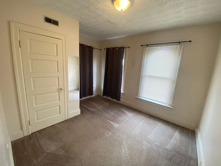 Summit St 1722 GW2 — Photo 37
