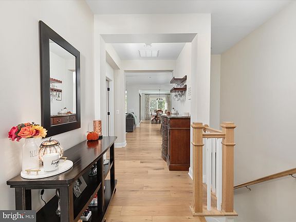 4th image of 144 Cowbird St