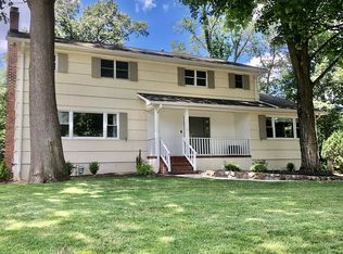 5 Sharon Dr, Whippany, NJ 07981