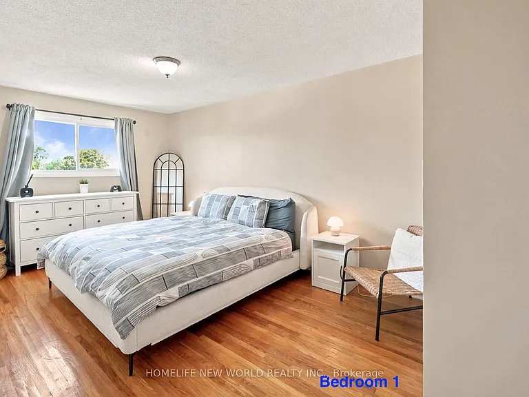 458 Appledore Cres #UPPER — Photo 9