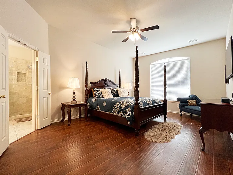 1110 Rushmore Dr — Photo 7