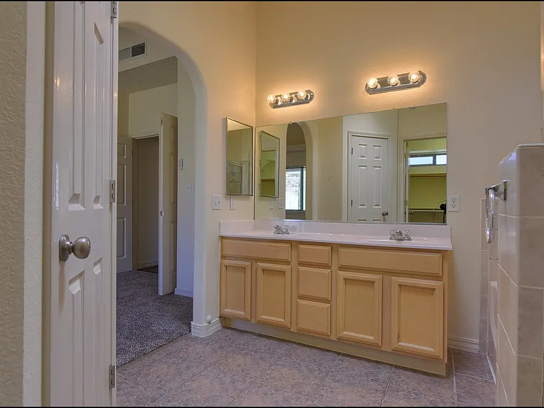 7077 Luz De Sol Dr — Photo 31