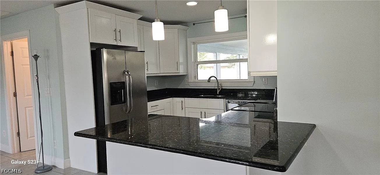 3 bed, 2.0 bath, 1509 sqft, $2,200 — Photo 3