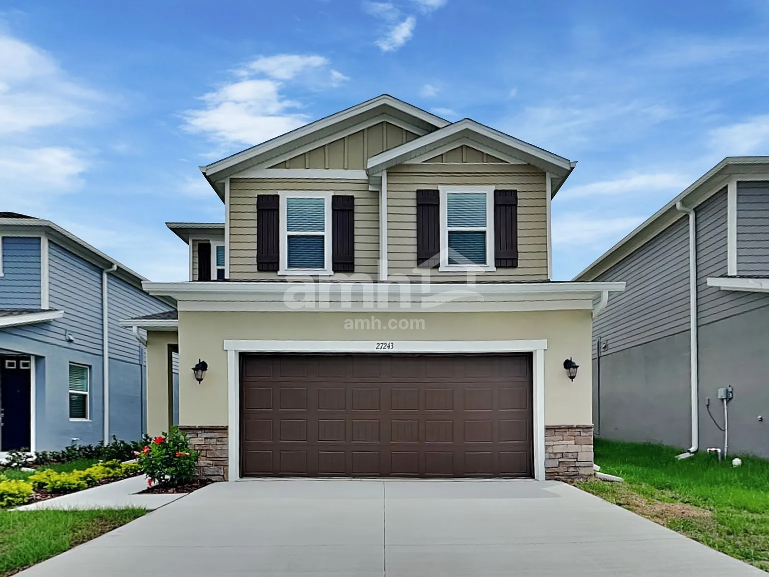 4 bed, 2.5 bath, 1977 sqft, $2,670 — Photo 1