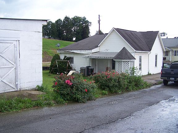 porch/ yard