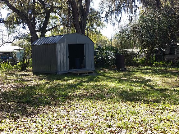 3rd image of 3470 Forest Dr