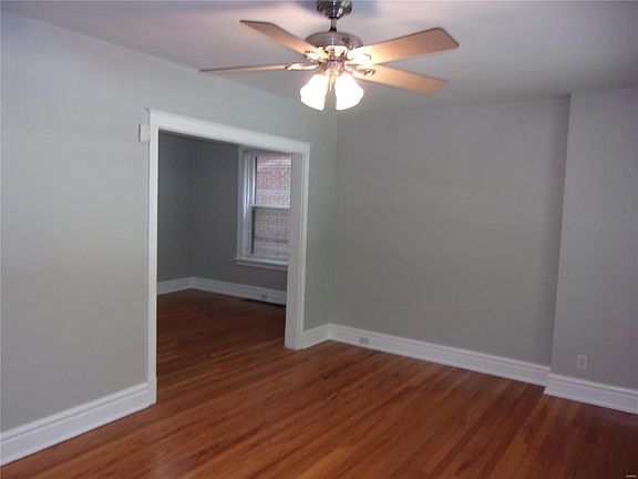 2nd image of 3116 Geyer Ave #1F