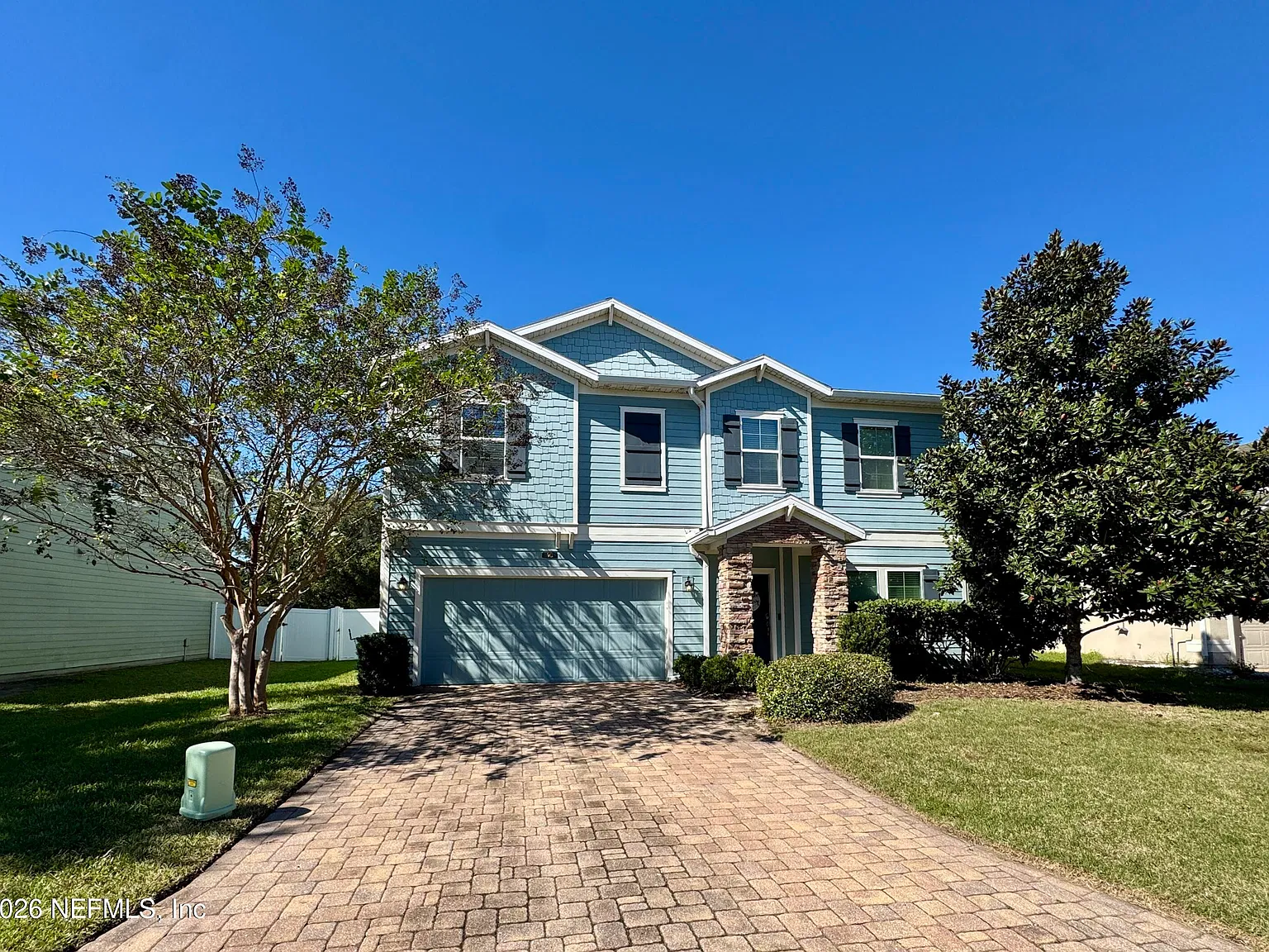 4 bed, 2.5 bath, 2346 sqft, $2,720 — Photo 1