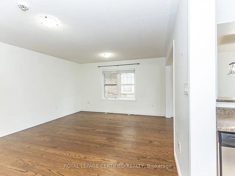 561 Speyer Cir — Photo 12