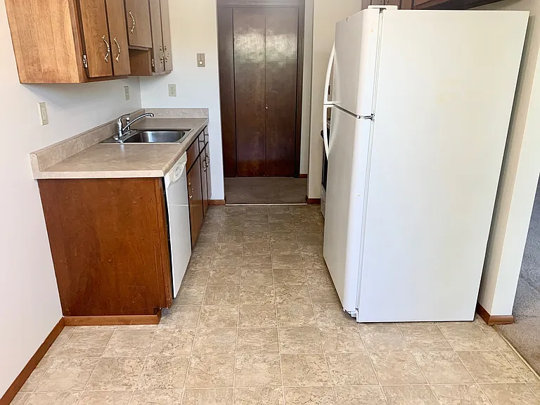 2045 Tibbetts Dr — Photo 28