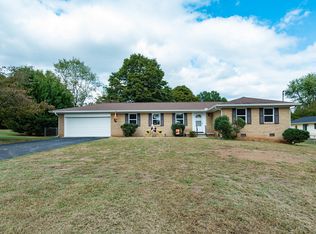 820 Walker Springs Rd, Knoxville, TN 37923