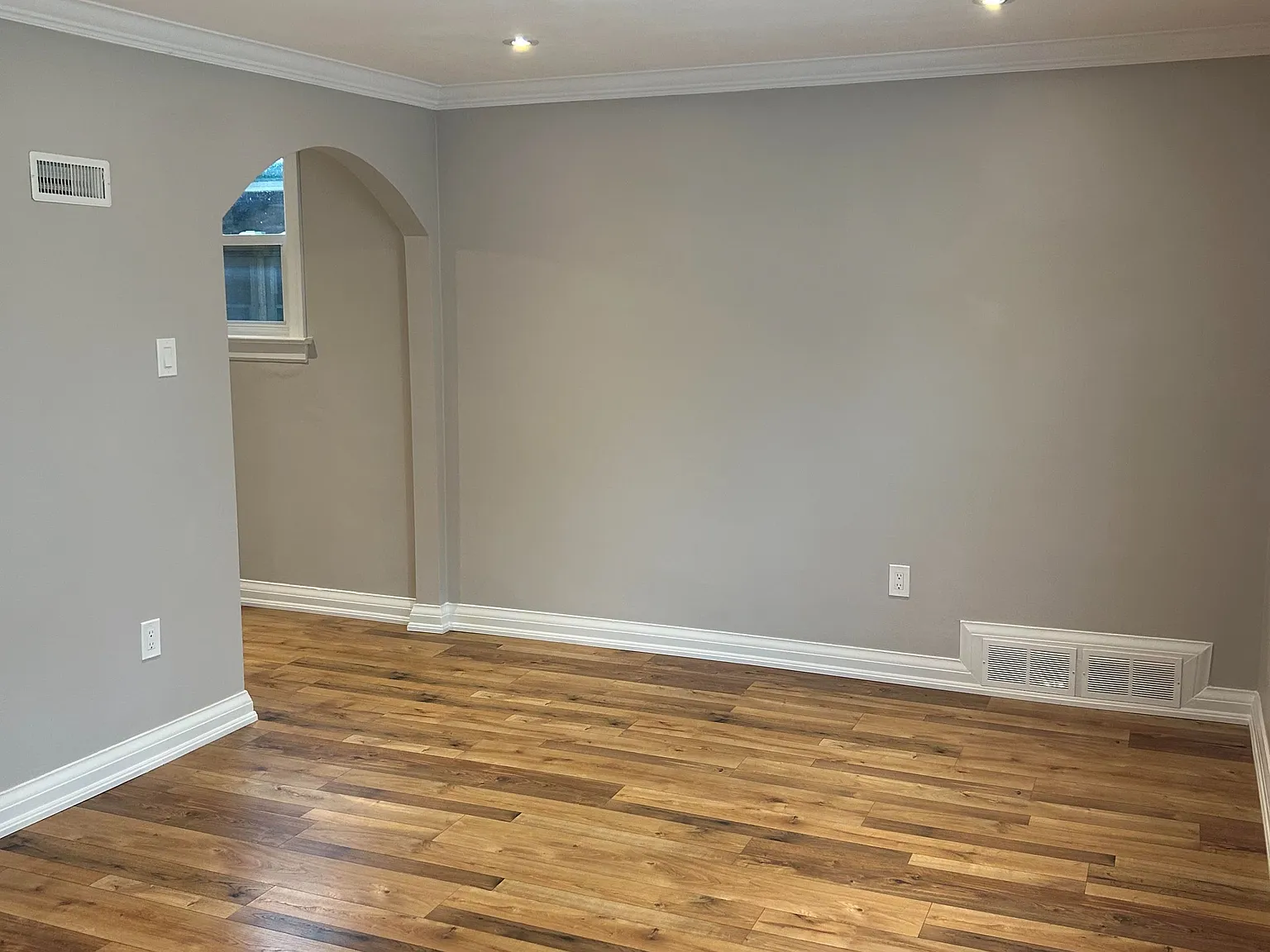2 bed, $2,450 — Photo 2