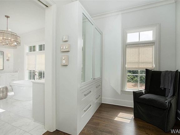 4th image of 1922 Nottingham Pl