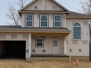67 Lancaster Ct, Ballston Lake, NY 12019