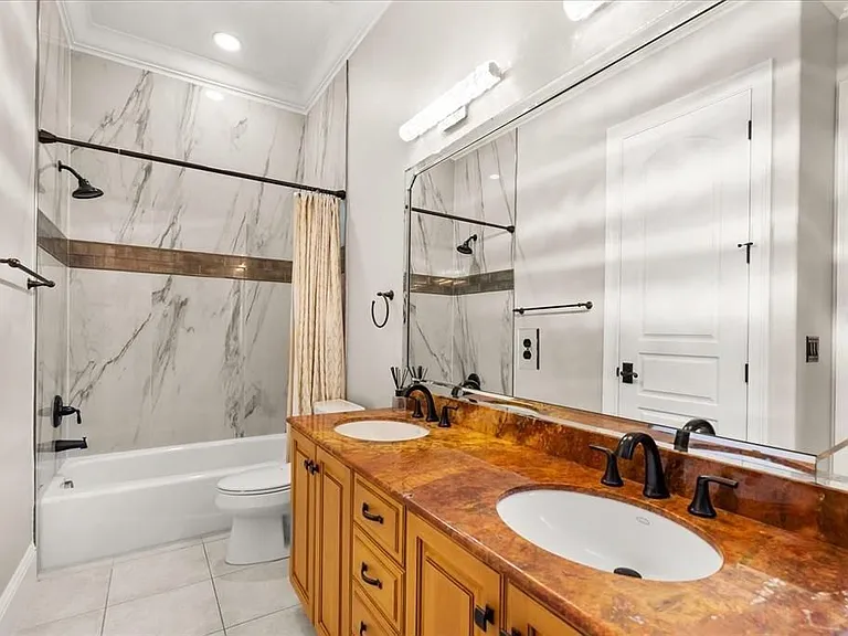 236 Acadia Ter — Photo 29