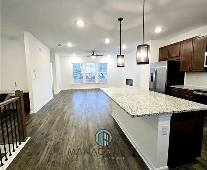 6162 Wayburn St — Photo 12