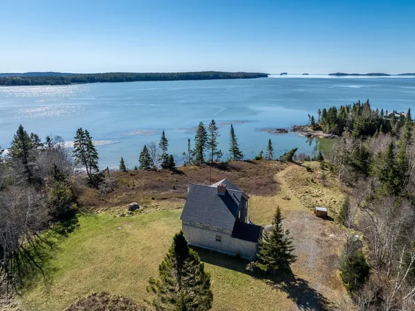 213 Jordan Beach Road, Milbridge, ME 04658