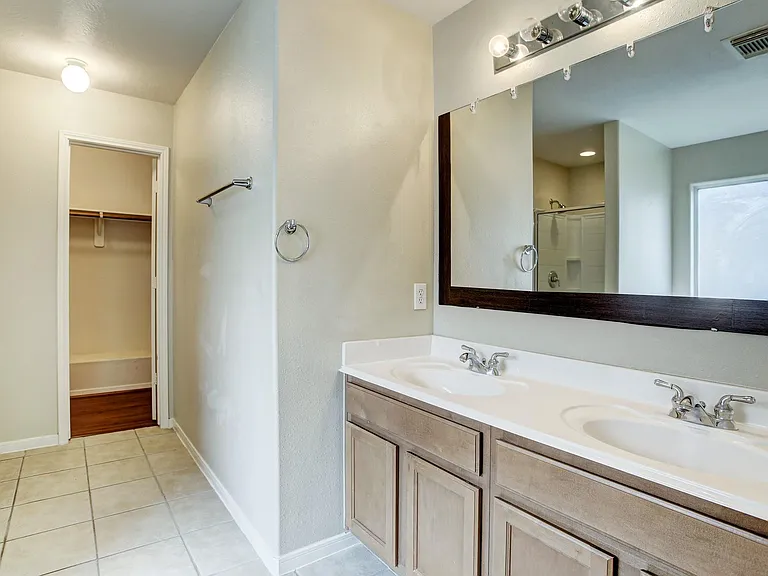 24631 Cornell Park Ln #24631 — Photo 15