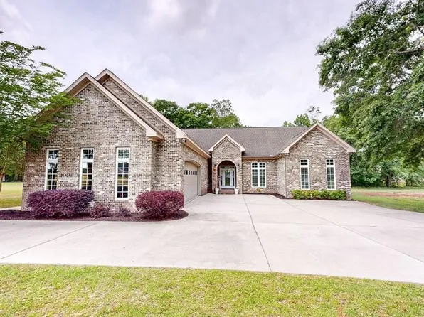 260 Cobb Rd, Dothan, AL 36301