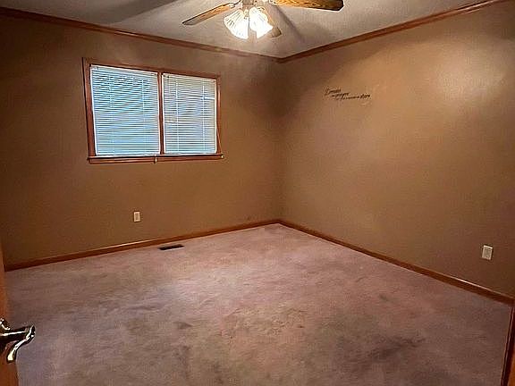 5th image of 800 Nethery Rd SW