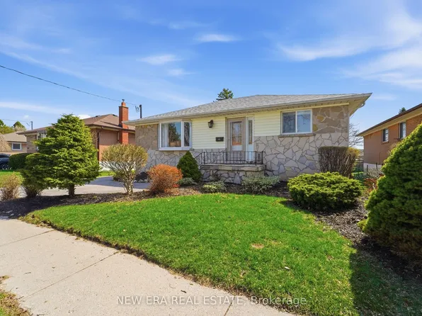 1451 Bala Dr, Oshawa, ON L1J 3T6