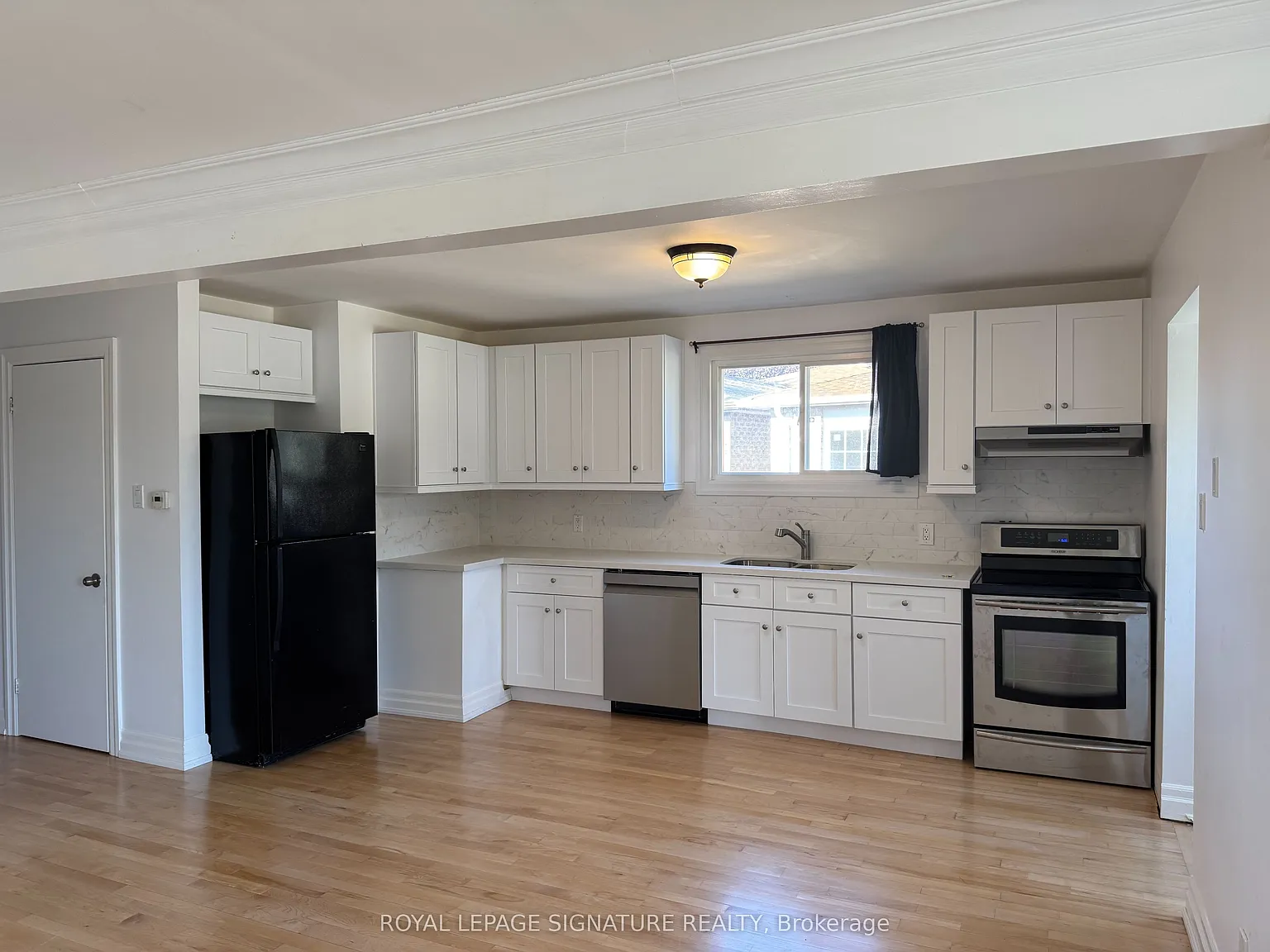 3 bed, $2,500 — Photo 2