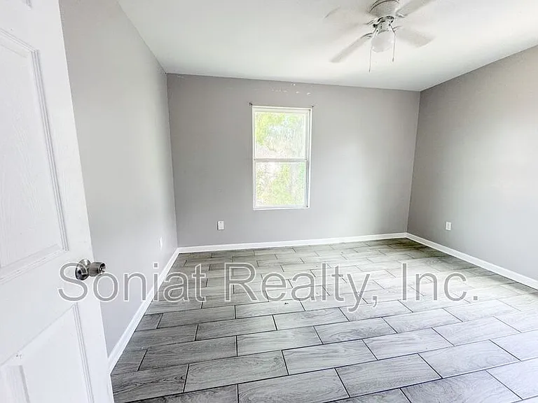 7721 S Coronet Ct #D — Photo 12
