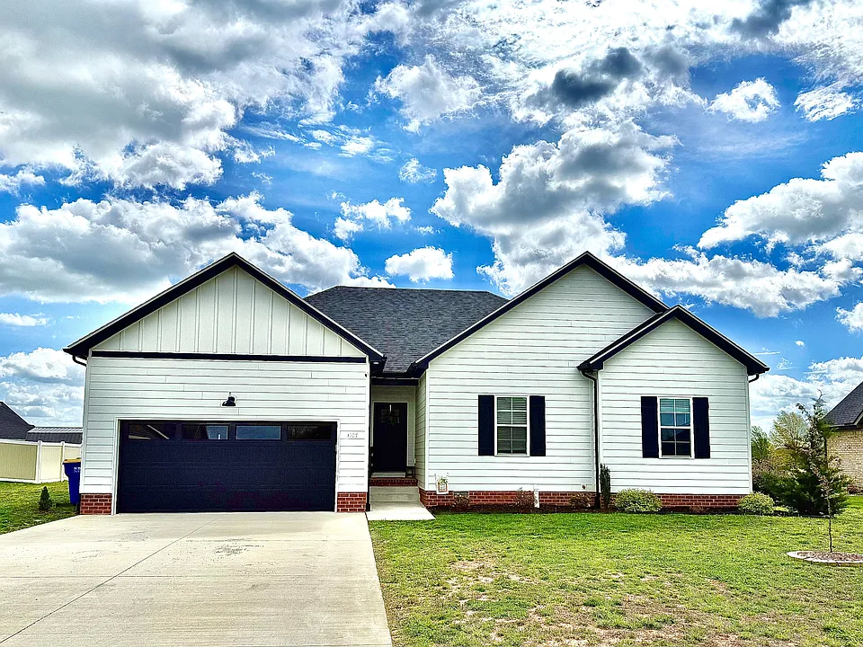 1107 Andover Dr