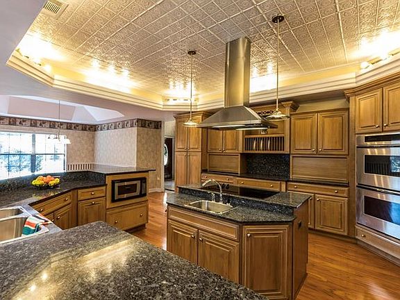 5th image of 2305 Gatewood St