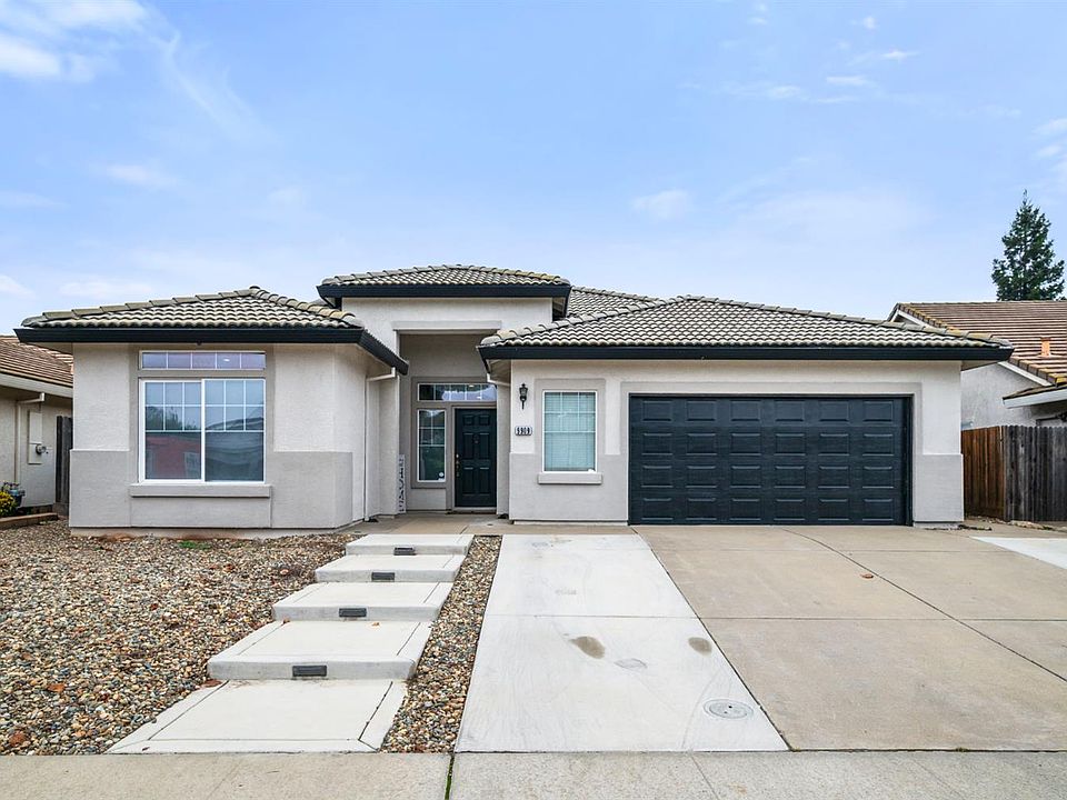 1st image of 9909 Desert Willow Ct