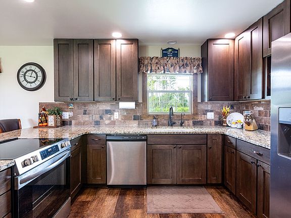 4th image of 4135 143rd Cres NW