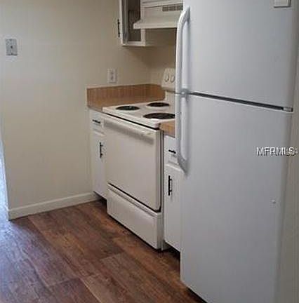 2nd image of 935 Joe St APT 3