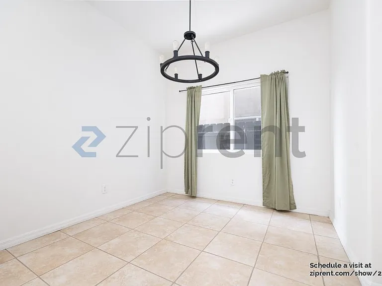 1784 Elm Ave — Photo 4