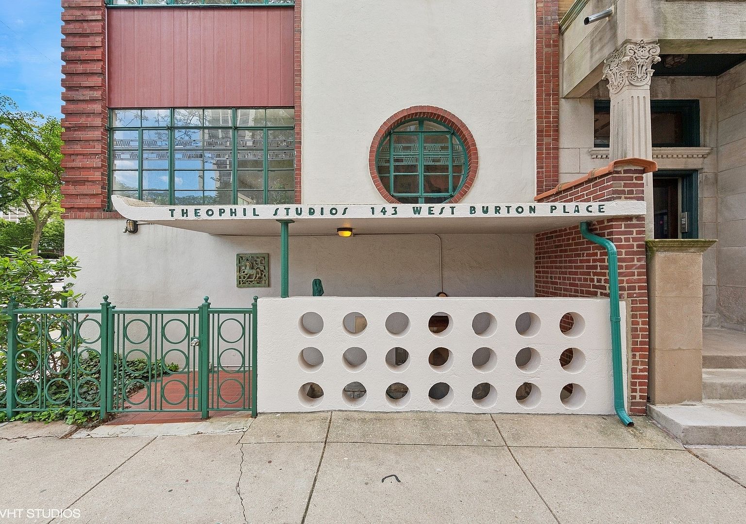 143 W Burton Pl APT 2N, Chicago, IL 60610 | Zillow