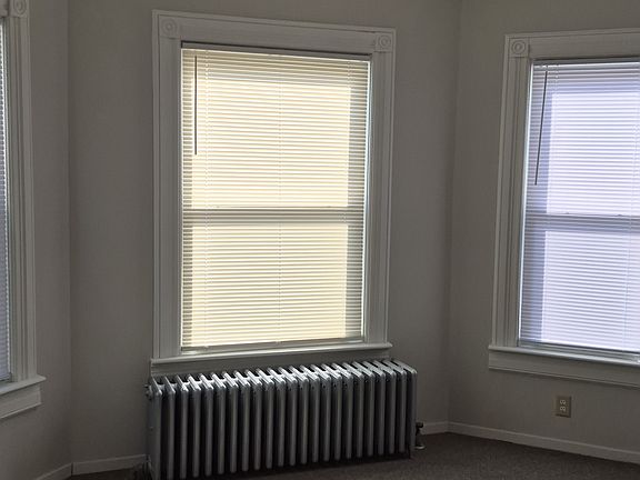 4th image of 204 Pennsylvania Ave #2