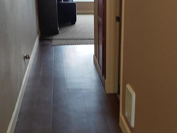 3rd image of 1000 SE Bay Blvd #P