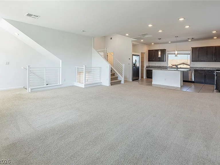 8040 Carpenter Creek Ave — Photo 8